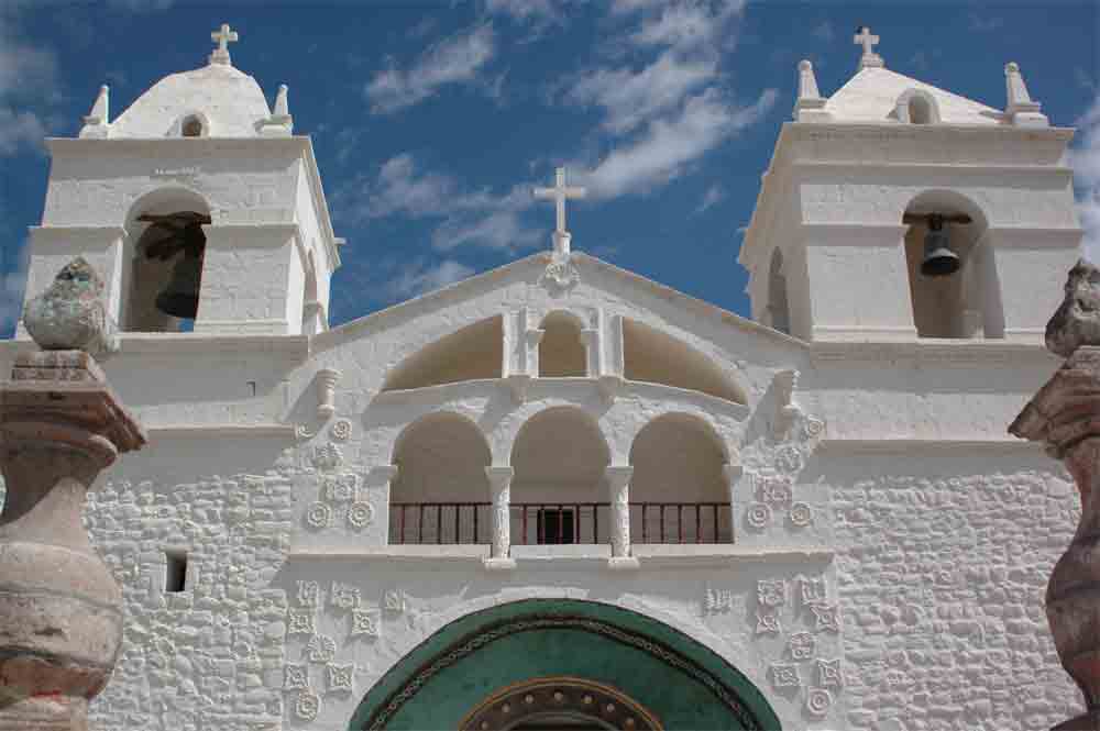 173 - Peru - valle del Colca, Maca, iglesia